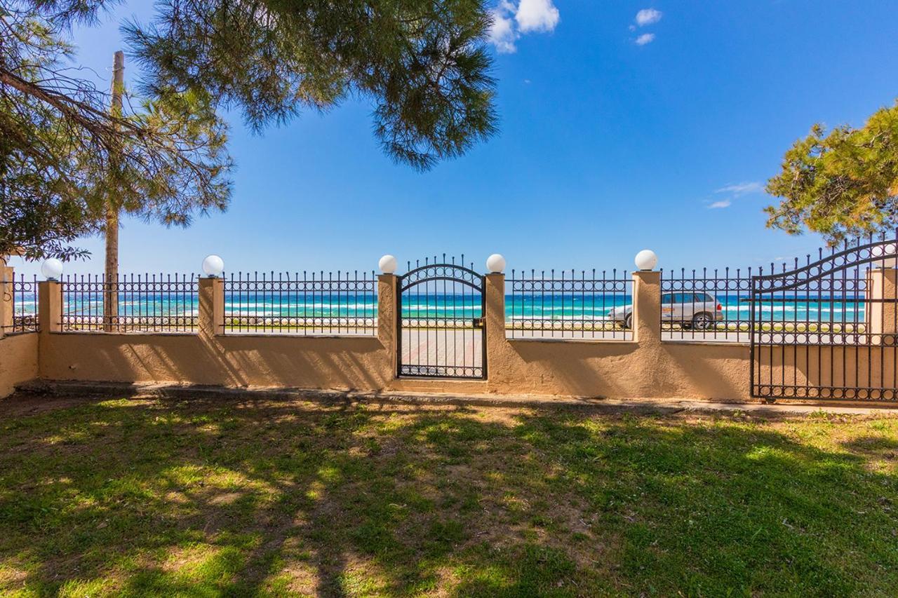 Galazia Akti Seaside Apartments Nikiti  Exteriör bild