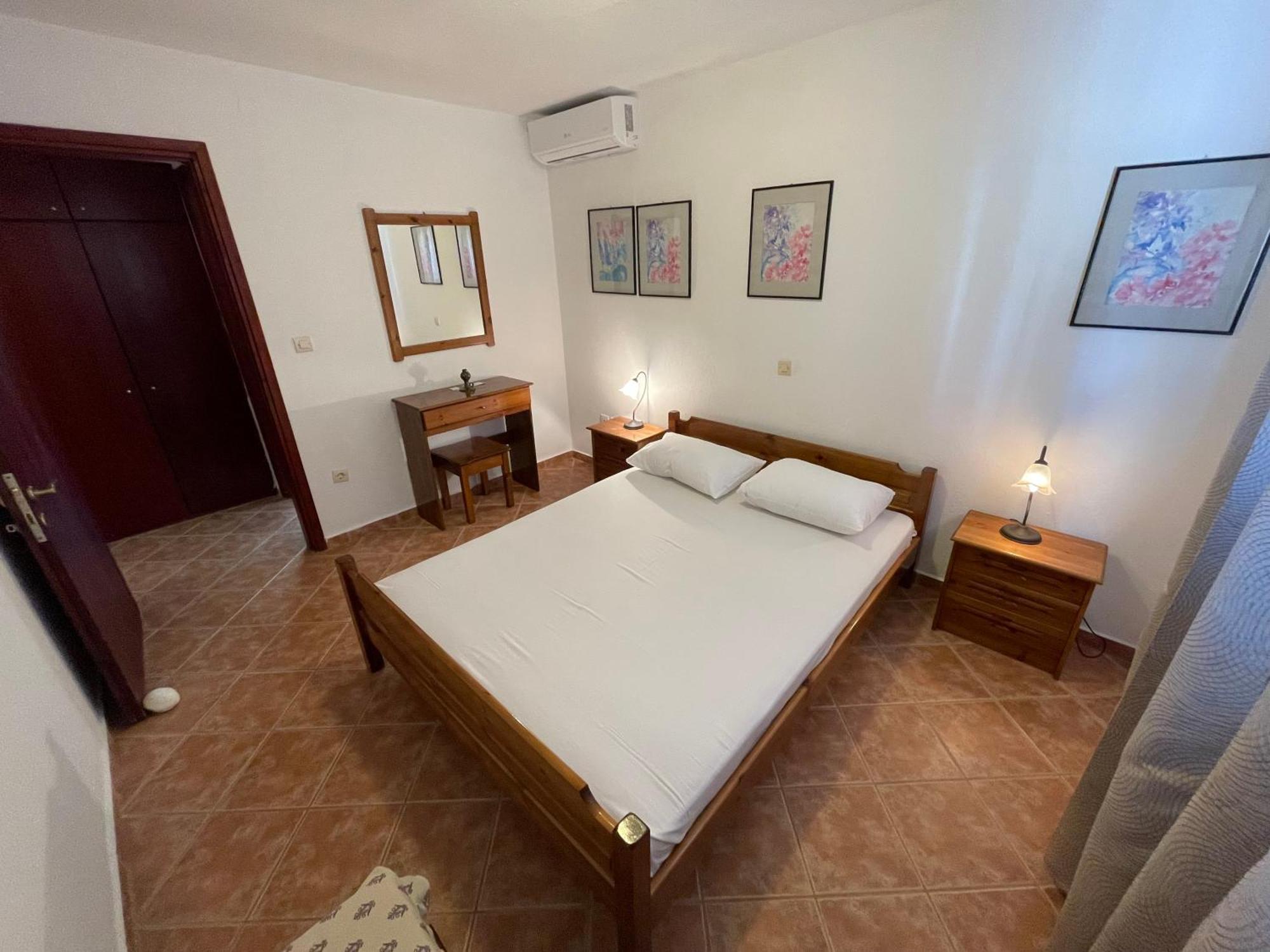Galazia Akti Seaside Apartments Nikiti  Rum bild